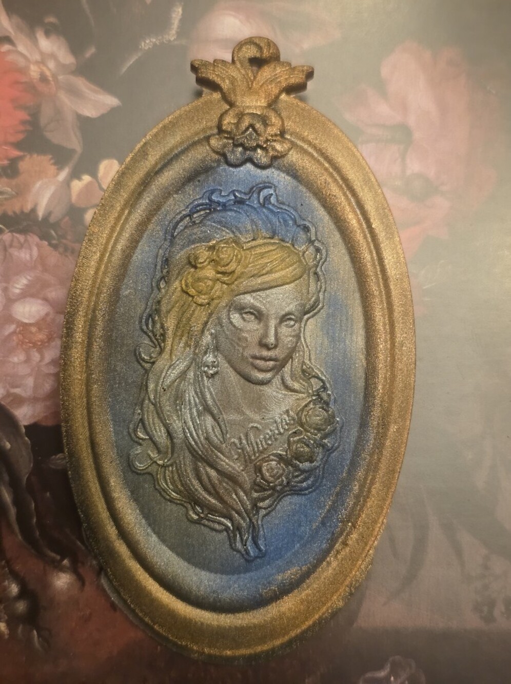 Victorian Inspired Cameo Girl (Ladies Head) Resin Brooch (About 4 Inches Long)